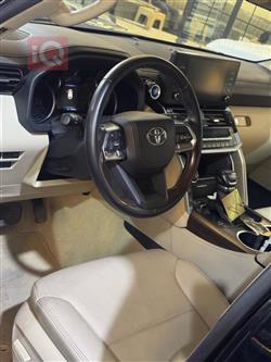 تۆیۆتا لاند کروزەر